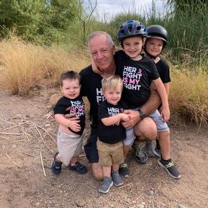 Meet your Posher, Dominique